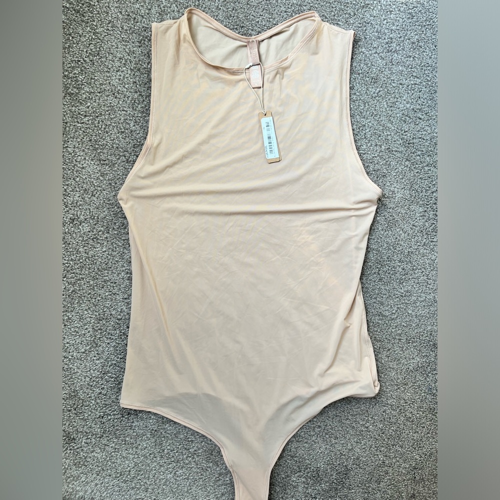Skims Jelly Sheer Intimate Crew